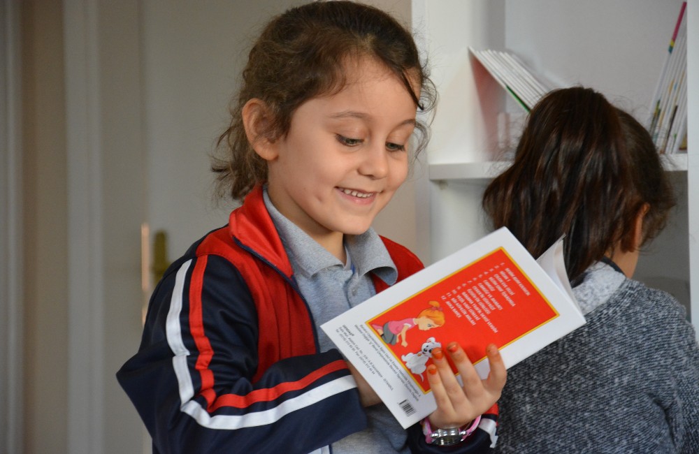 Bi Kitap, Daha Aydınlık Bi Hayat