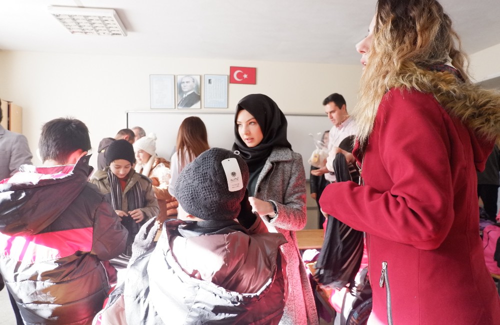 Kardeşim Üşümesin